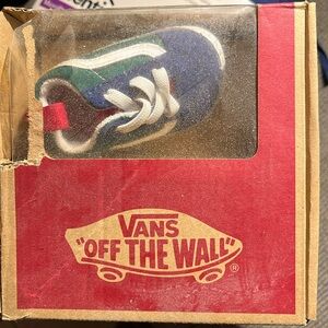 1c van crib bootie’s